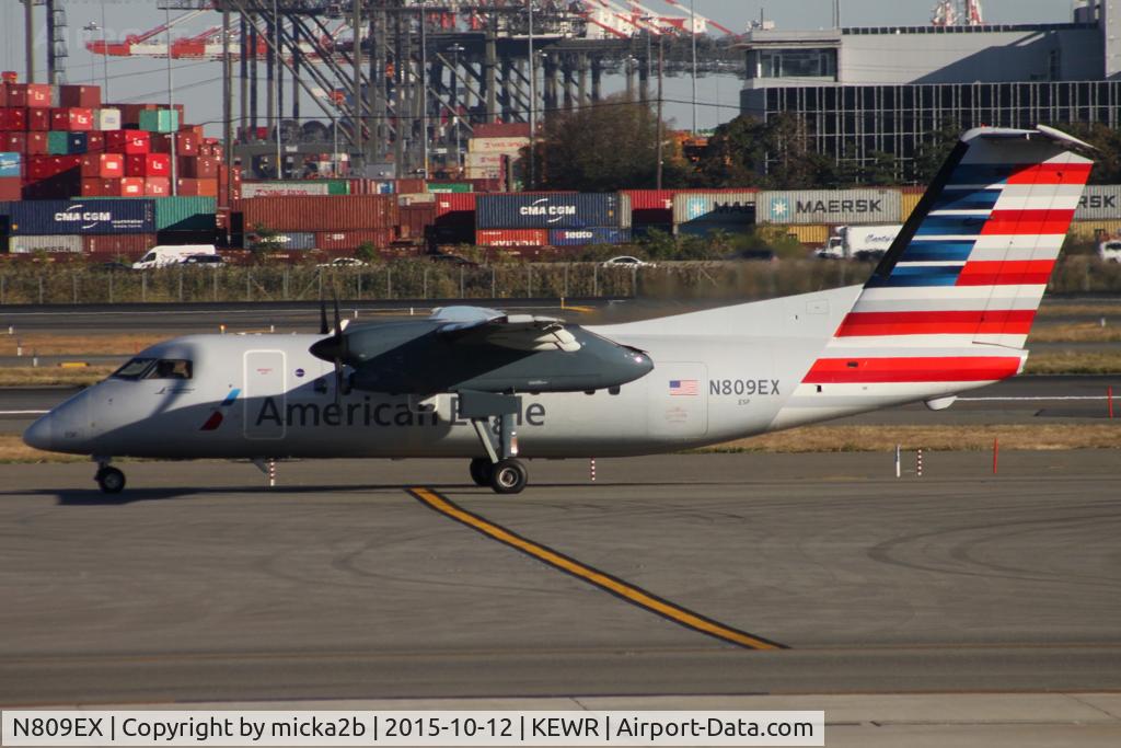 N809EX, 1991 Boeing DHC-8-102 C/N 302, Taxiing