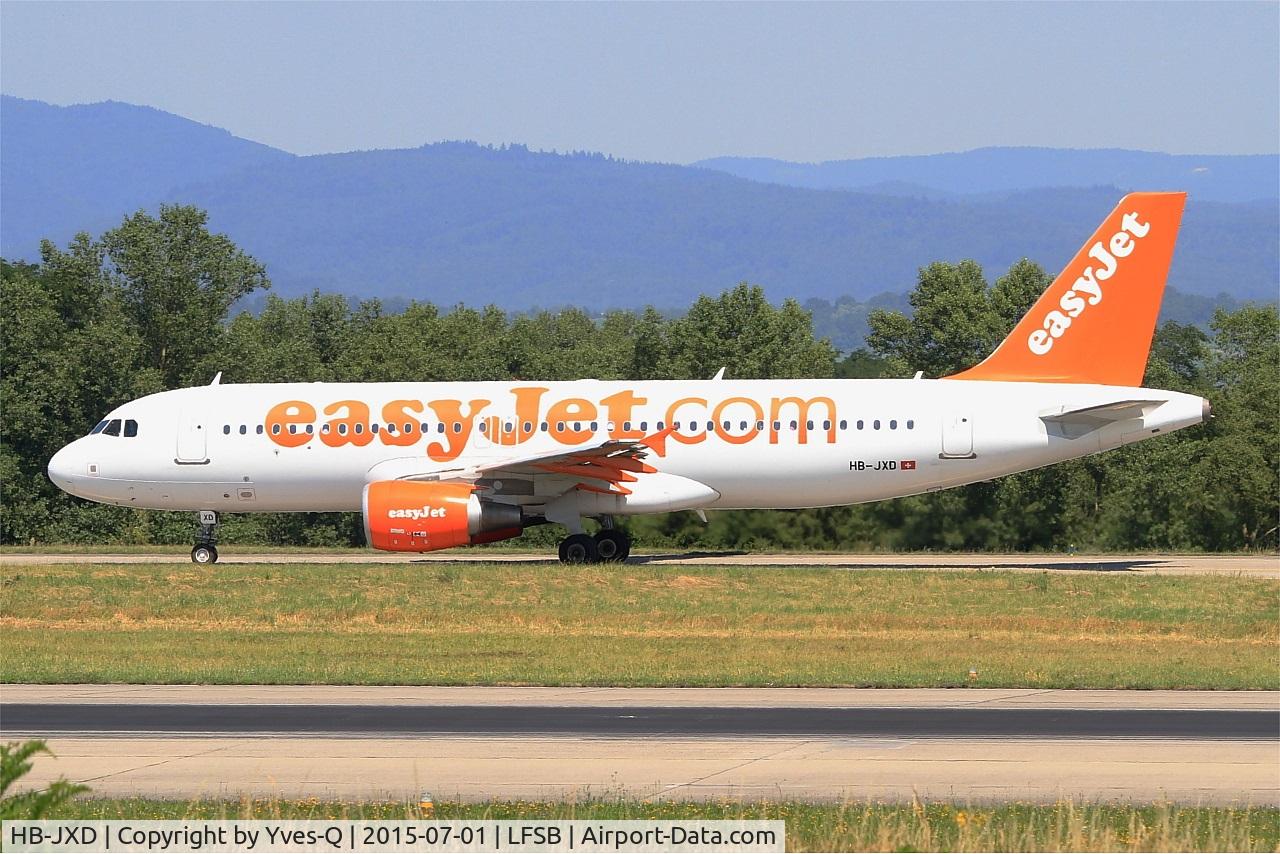 HB-JXD, 2011 Airbus A320-214 C/N 5150, Airbus A320-214, Taxiing to holding point rwy 15, Bâle-Mulhouse-Fribourg airport (LFSB-BSL)