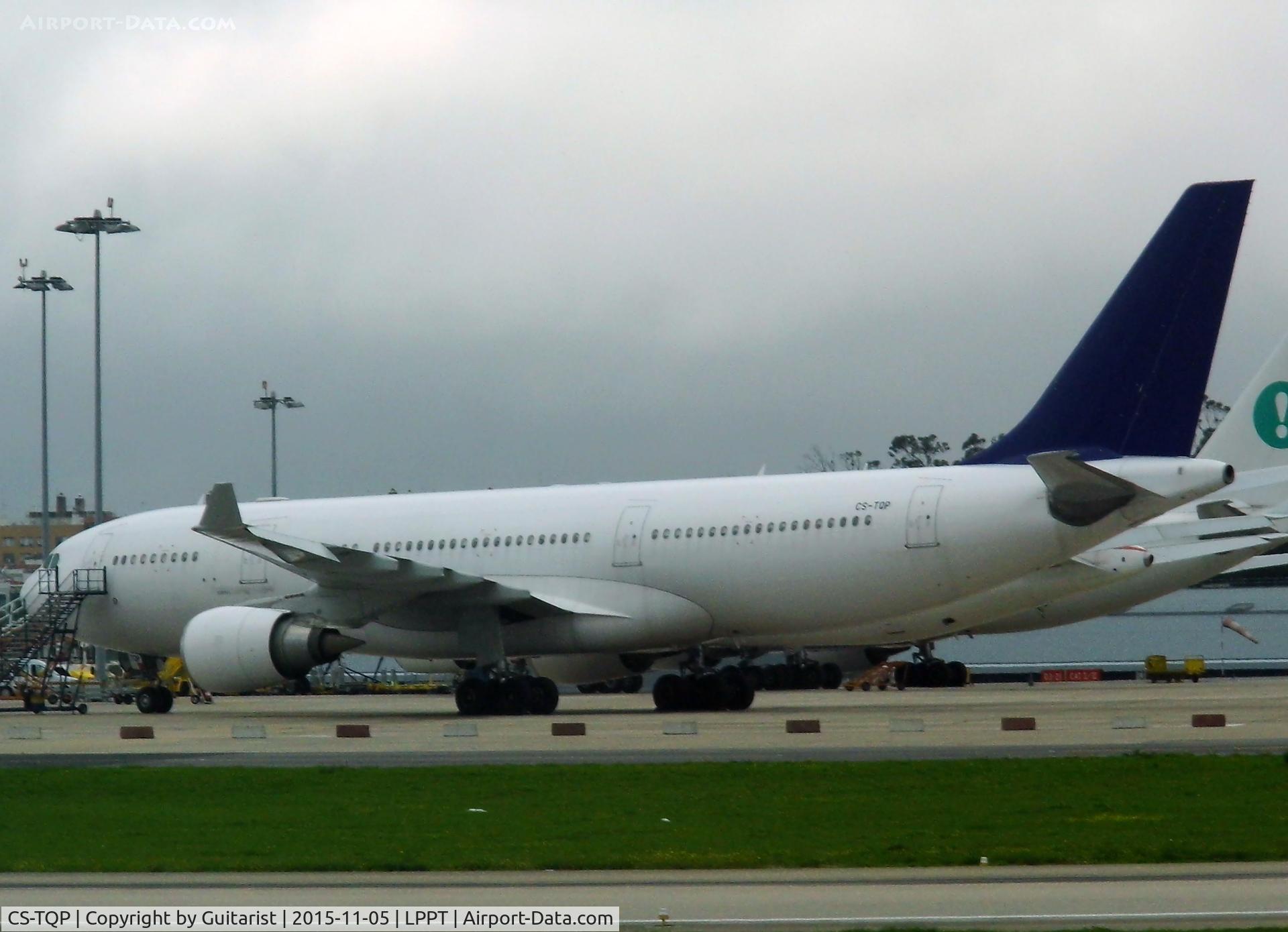 CS-TQP, 1998 Airbus A330-202 C/N 211, At Lisbon