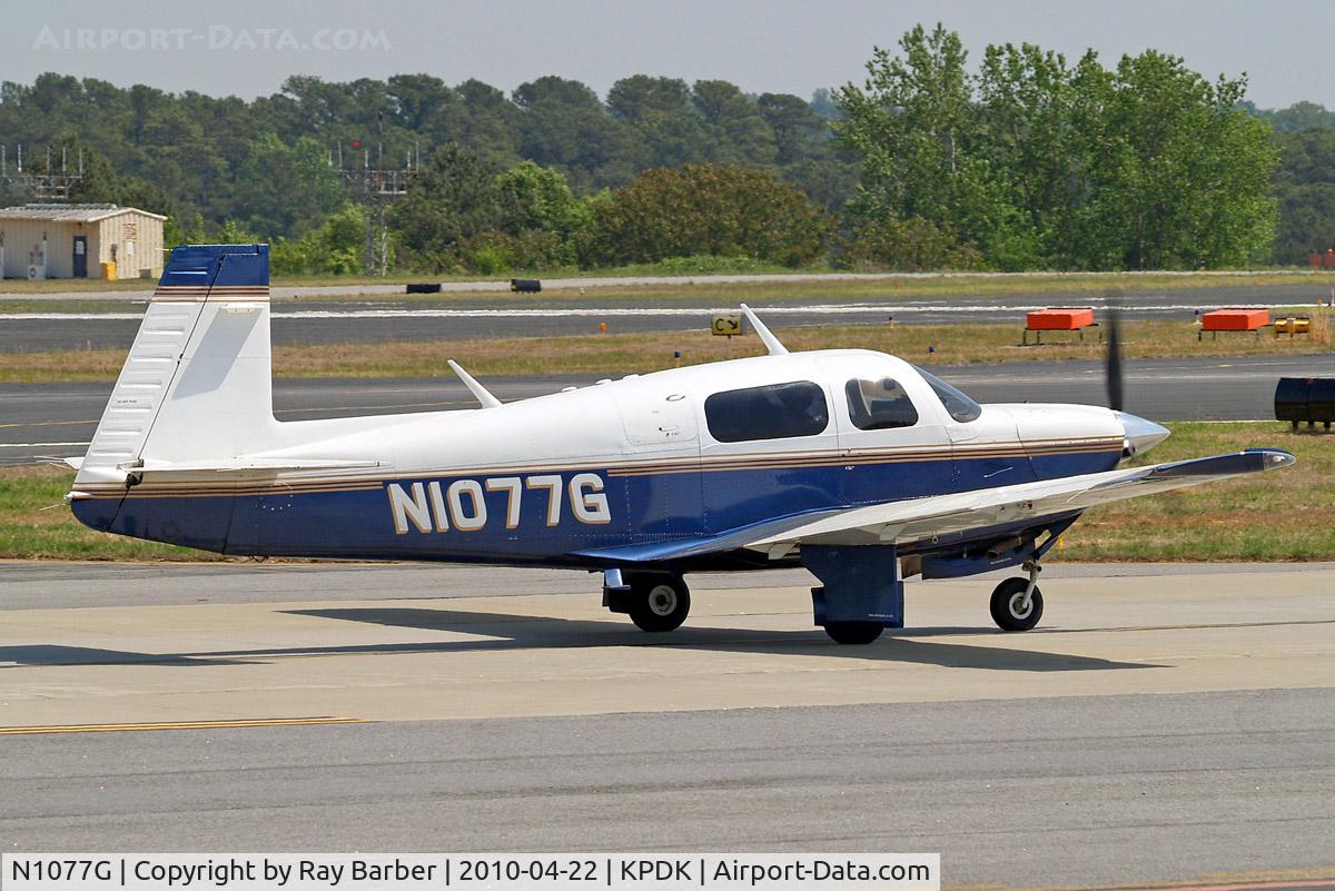 N1077G, 1990 Mooney M20J 201 C/N 24-1692-14, Mooney M.20J-AT [24-1692-14] Atlanta-Dekalb Peachtree~N 22/04/2010