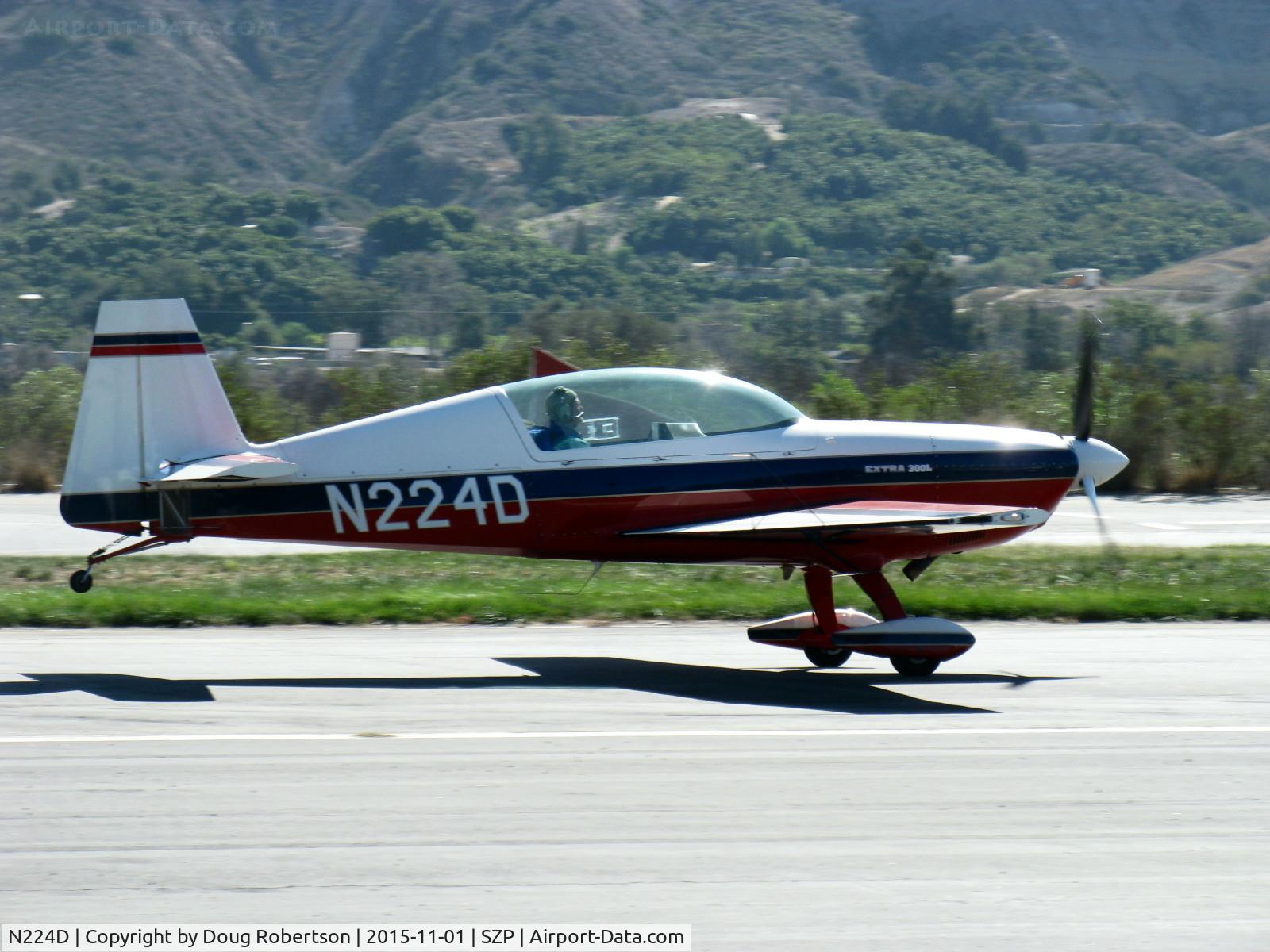 N224D, 1996 Extra EA-300/L C/N 028, 1996 Extra Flugzeugbau Gmbh EXTRA EA-300/L, Lycoming AEIO-540-L1B5 300 Hp, 3 blade CS prop, low wing version, tandem seats, aileron spades, full inverted systems, landing roll Rwy 22
