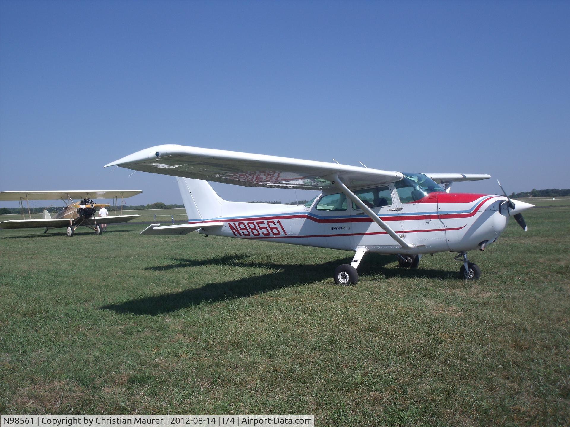 N98561, 1985 Cessna 172P C/N 17276309, Cessna 172P