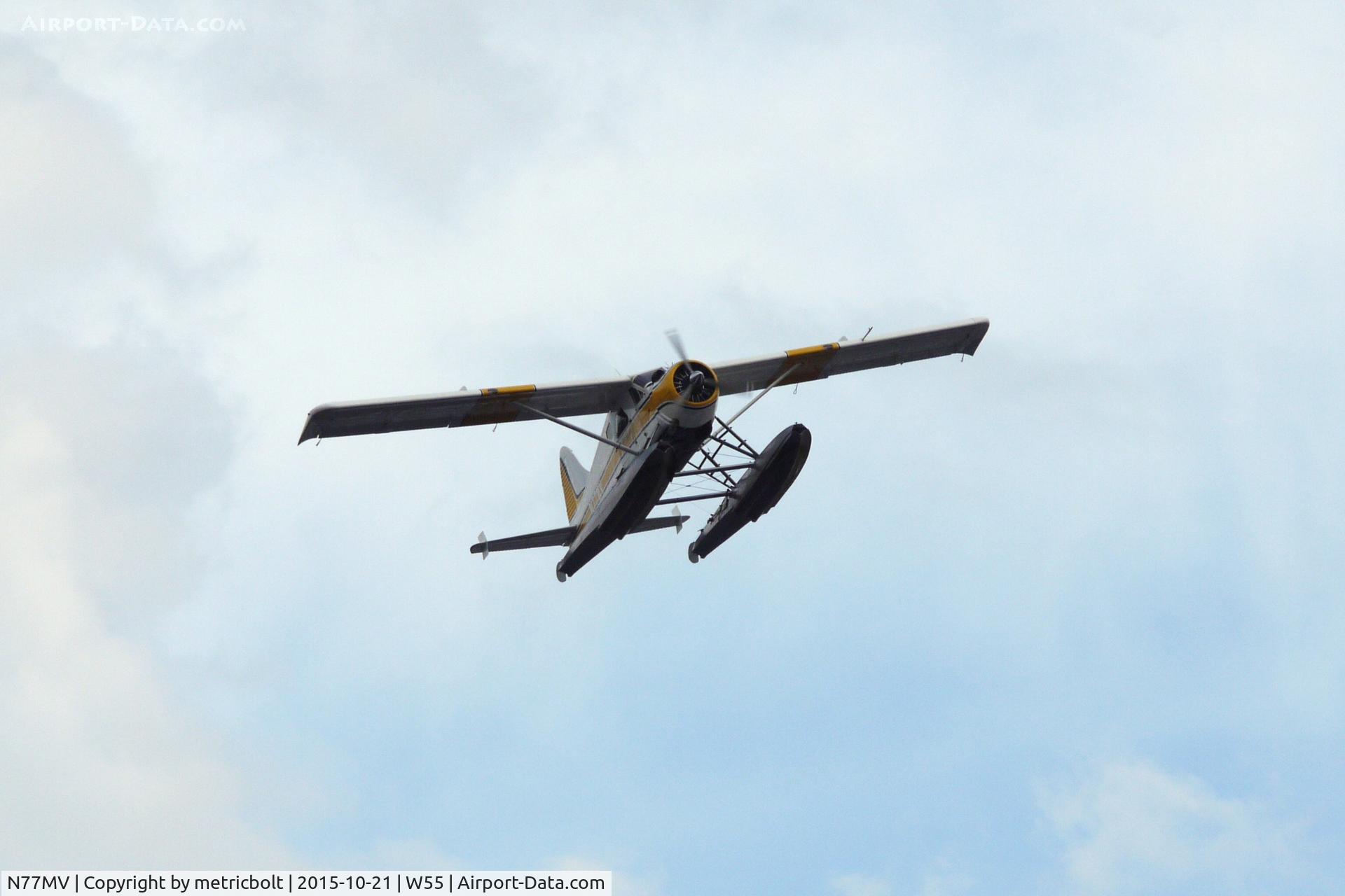 N77MV, 1957 De Havilland Canada U-6A Beaver C/N 1273, Take off from Lake Union