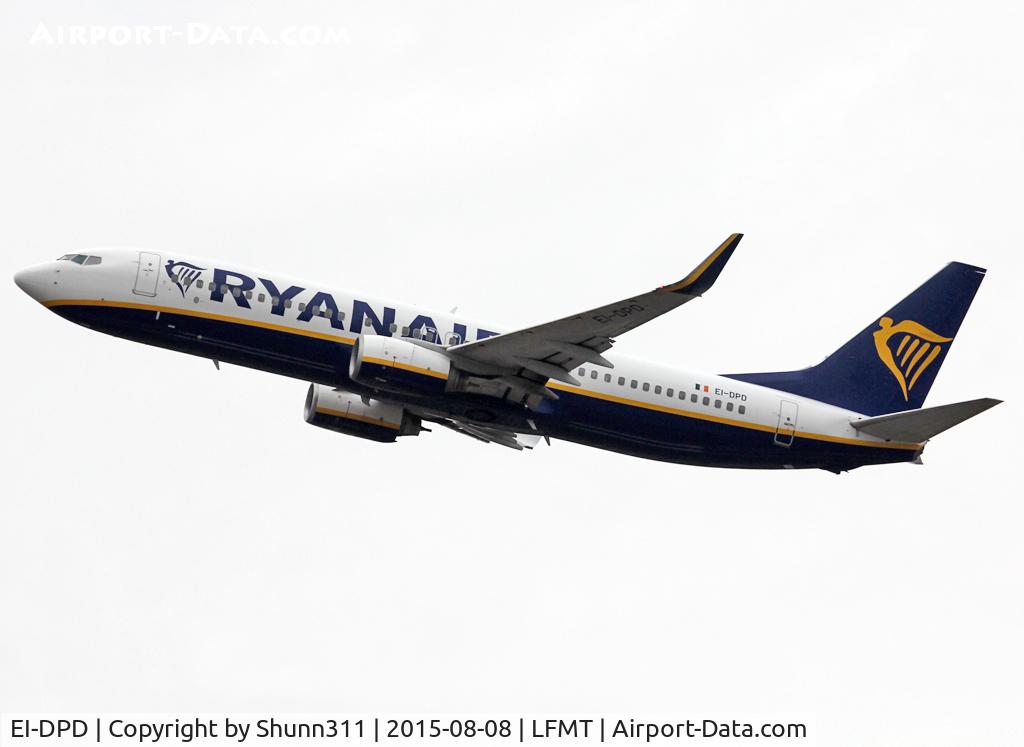 EI-DPD, 2006 Boeing 737-8AS C/N 33623, Climbing after take off from rwy 30R