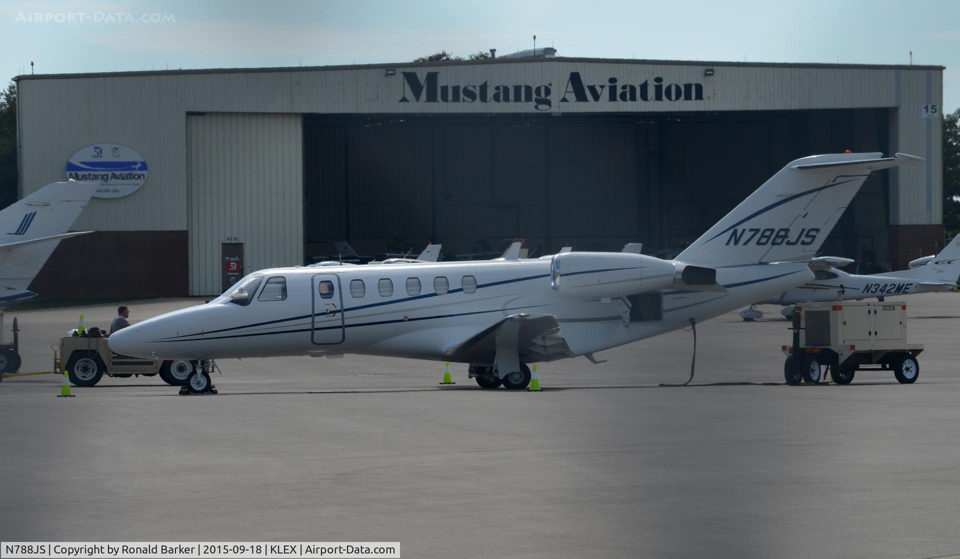 N788JS, 2004 Cessna 525A C/N 525A-0216, Lexington