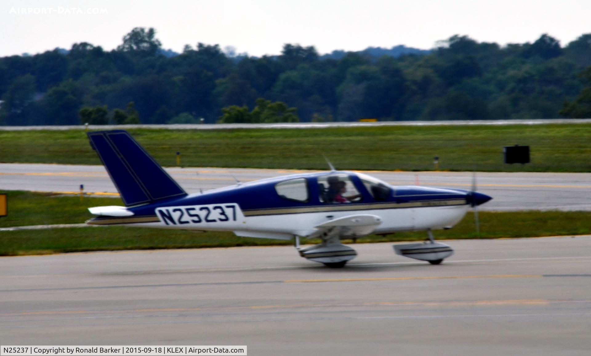 N25237, Socata TB-10 Tobago C/N 980, Lexington