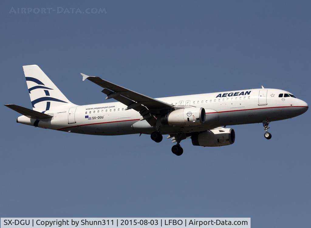 SX-DGU, 2005 Airbus A320-232 C/N 2359, Landing rwy 14R