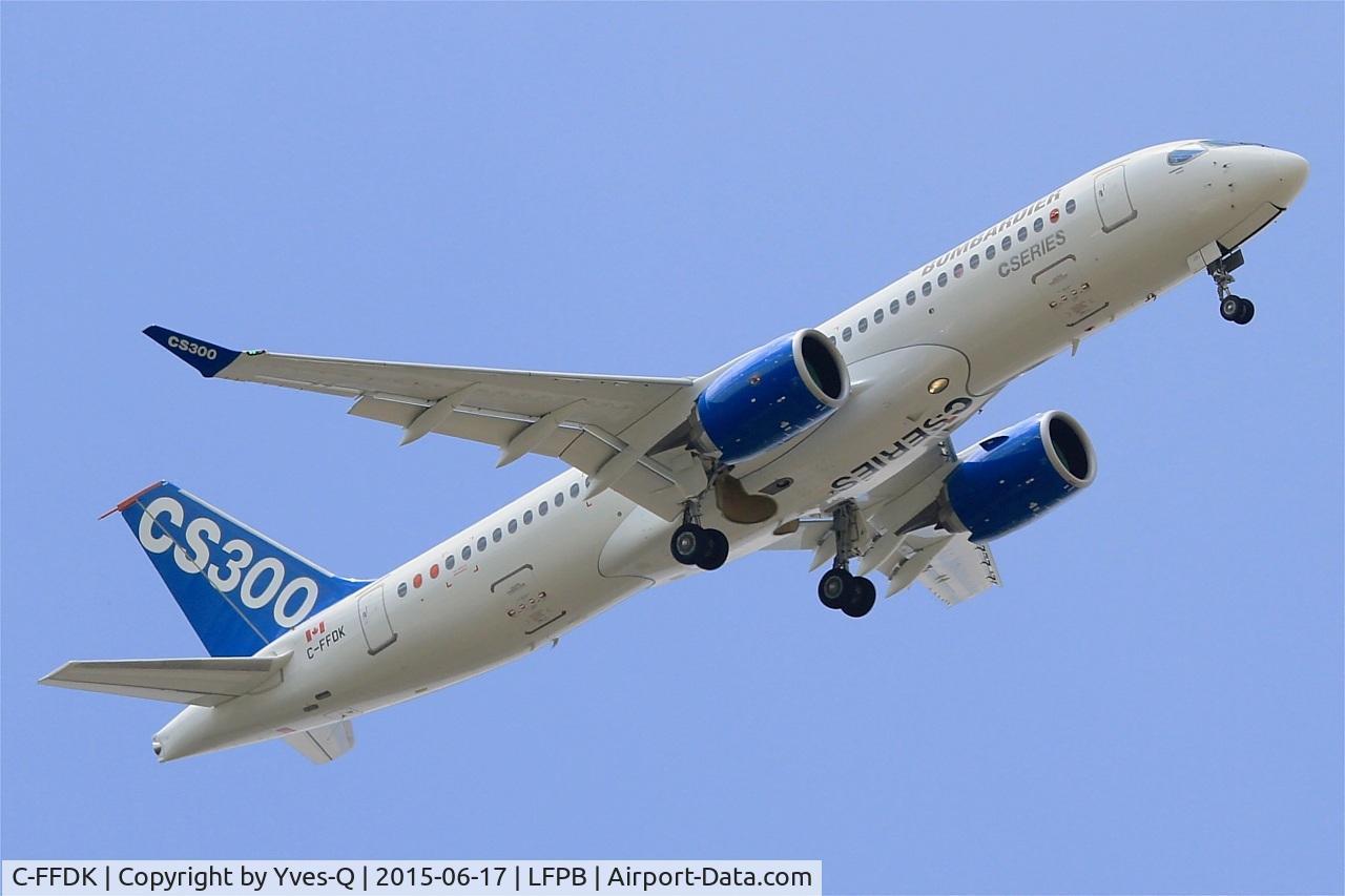 C-FFDK, 2014 Bombardier CSeries CS300 (BD-500-1A11) C/N 55001, Bombardier BD-500-1A11 CSeries CS300, on display, Paris-Le Bourget (LFPB-LBG) Air show 2015