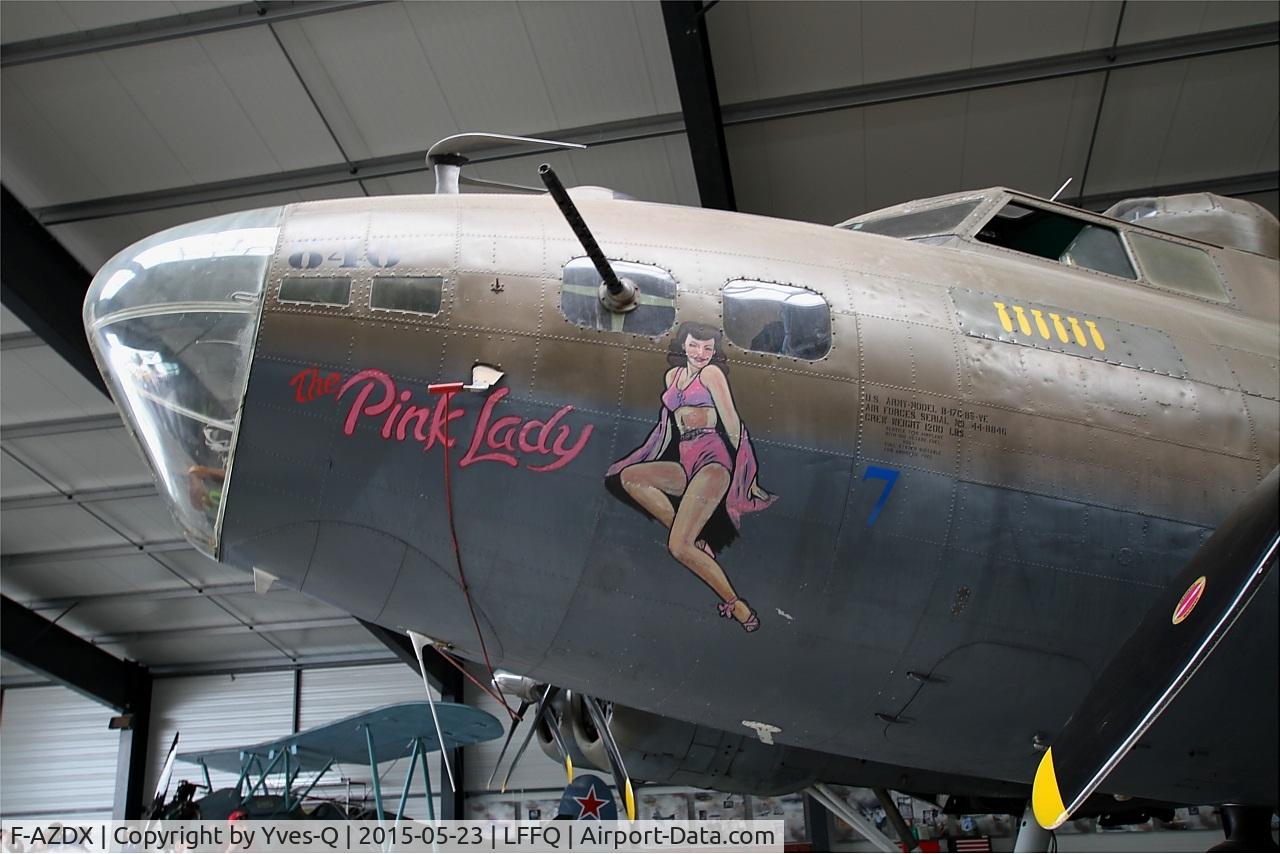 F-AZDX, 1944 Boeing B-17G Flying Fortress C/N 8246, Boeing B-17G Flying Fortress Pink Lady, La Ferté-Alais airfield (LFFQ) Air show 2015