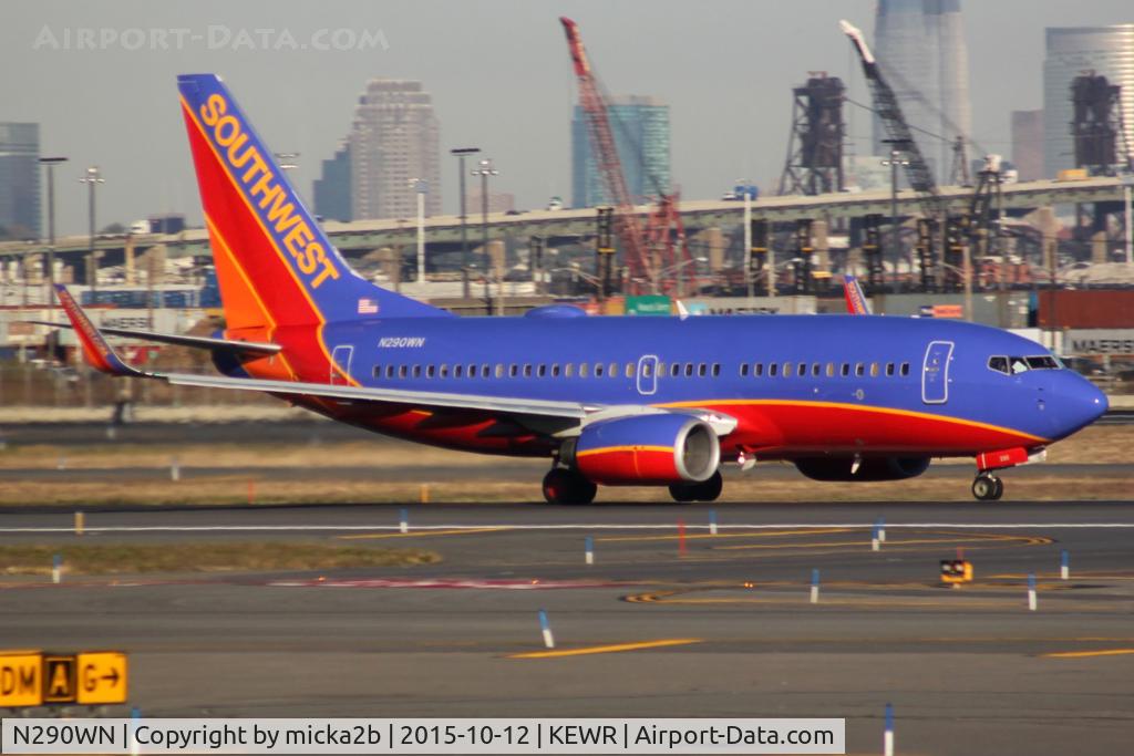 N290WN, 2007 Boeing 737-7H4 C/N 36632, Taxiing