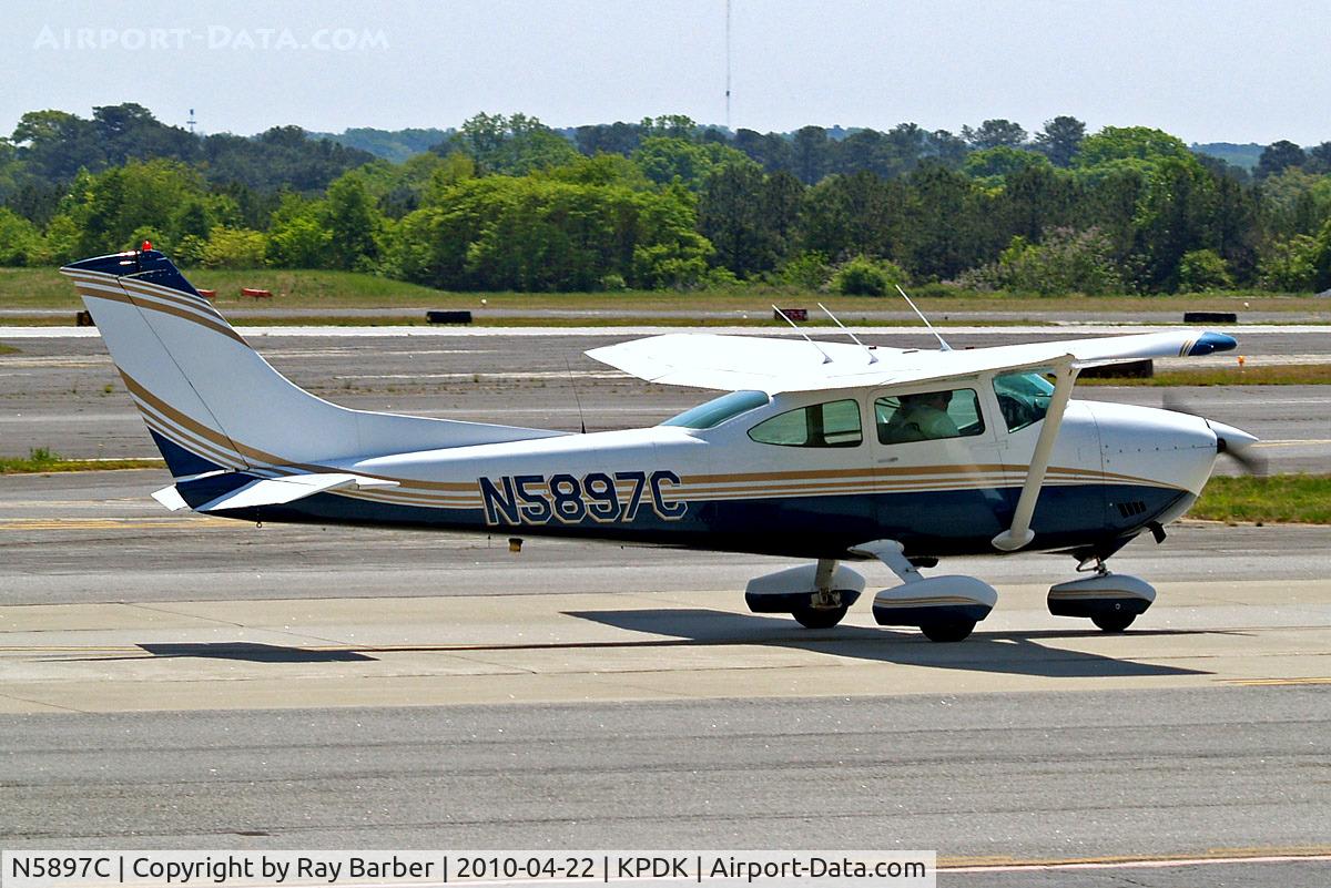 N5897C, 1973 Cessna 182P Skylane C/N 18262437, Cessna 182P Skylane [182-62437] Atlanta-Dekalb Peachtree~N 22/04/2010
