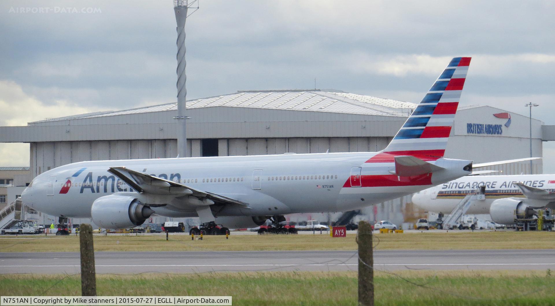 N751AN, 2001 Boeing 777-223 C/N 30798, American Airlines B777-200