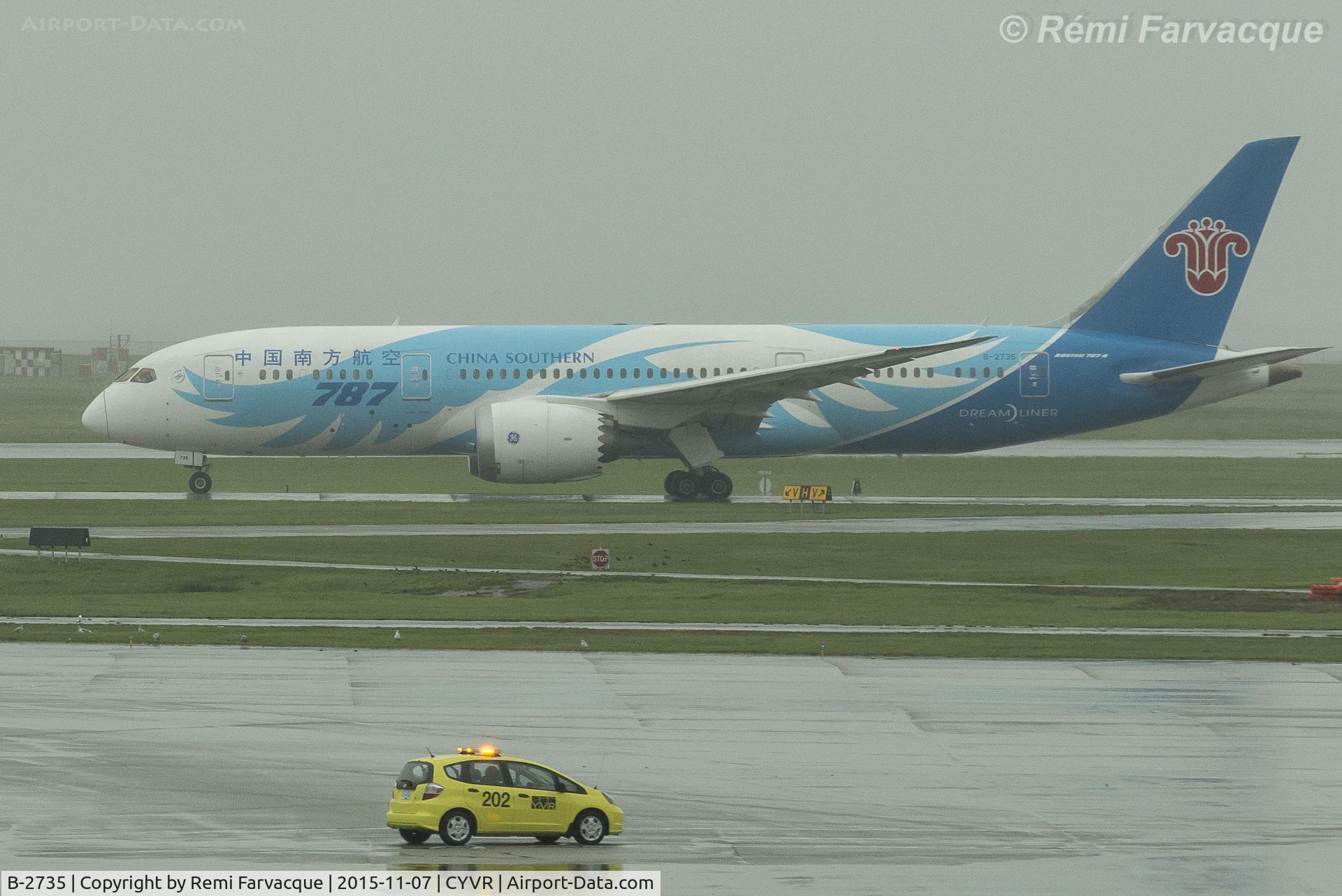 B-2735, 2013 Boeing 787-8 Dreamliner C/N 34928, Taxiing for take-off.