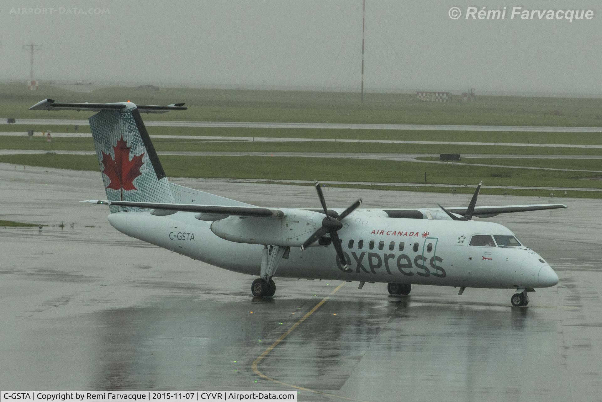 C-GSTA, 1989 De Havilland Canada DHC-8-301 Dash 8 C/N 182, Arriving to gate, C-wing.