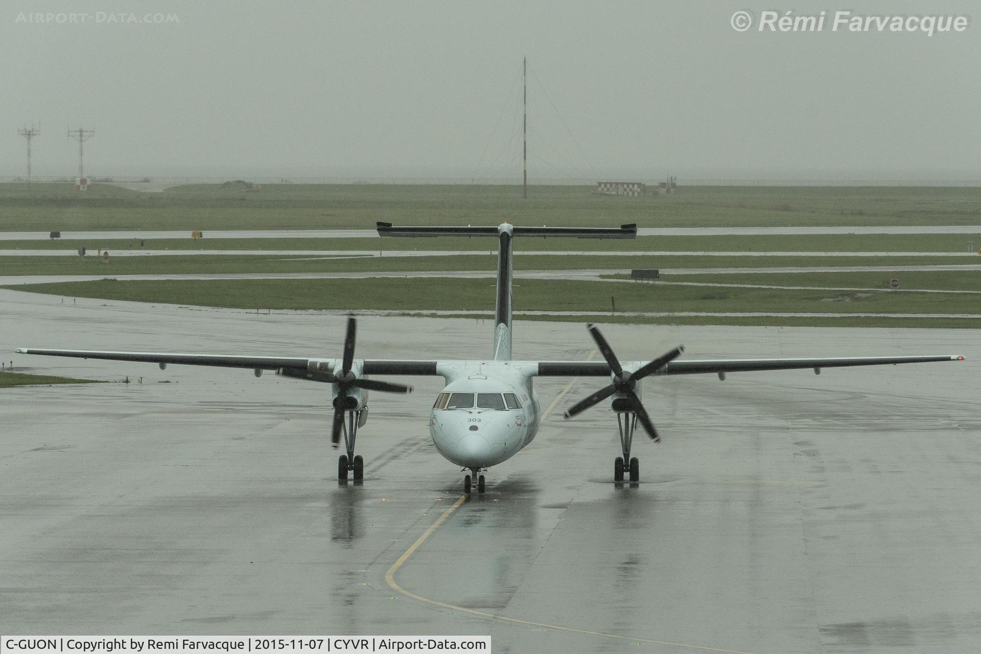 C-GUON, 1989 De Havilland Canada DHC-8-301 Dash 8 C/N 143, Arriving to gate, C-wing.