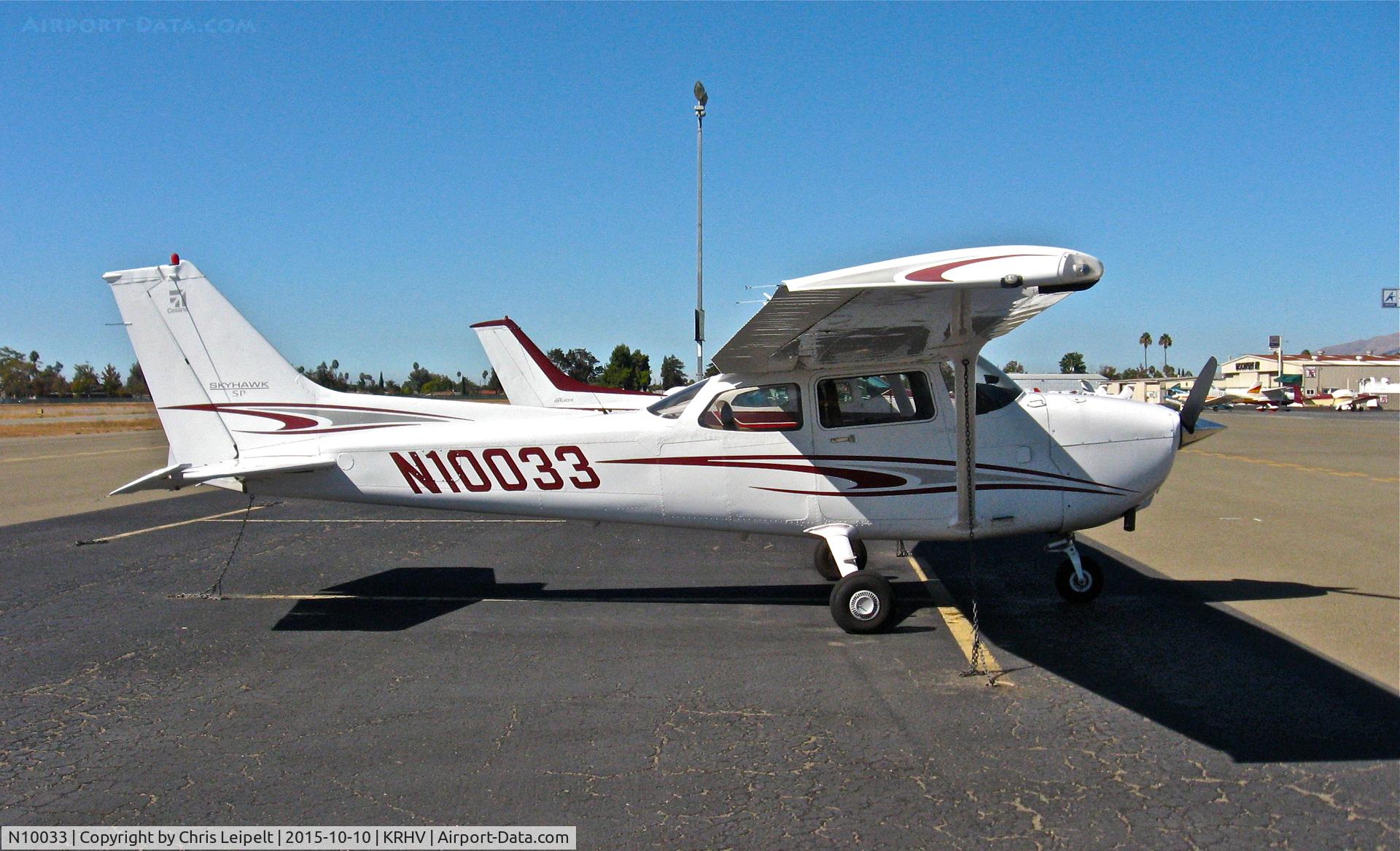 N10033, 2005 Cessna 172S Skyhawk SP C/N 172S9797, Adventure Air (Bakersfield, CA) 2005 Cessna 172S parked on the visitor's ramp at Reid Hillview Airport, San Jose, CA.