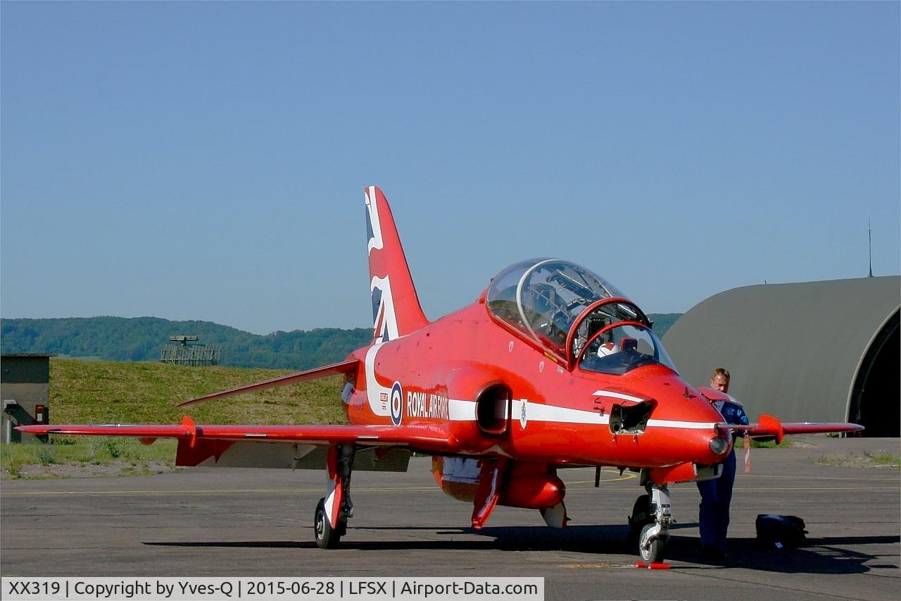 XX319, 1980 Hawker Siddeley Hawk T.1A C/N 162/312144, Royal Air Force Red Arrows Hawker Siddeley Hawk T.1A, Luxeuil-St Sauveur Air Base 116 (LFSX) Open day 2015