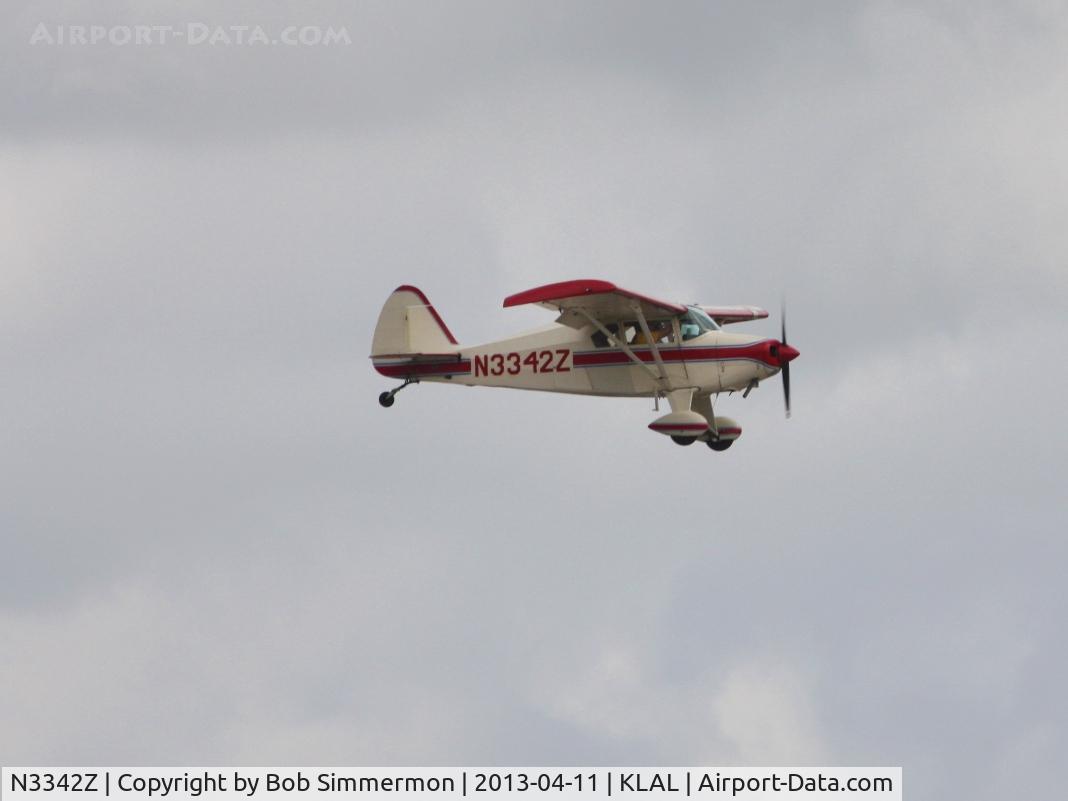 N3342Z, 1960 Piper PA-22-150 Tri-Pacer C/N 22-7282, Arriving at Lakeland, FL - Sun N Fun 2013