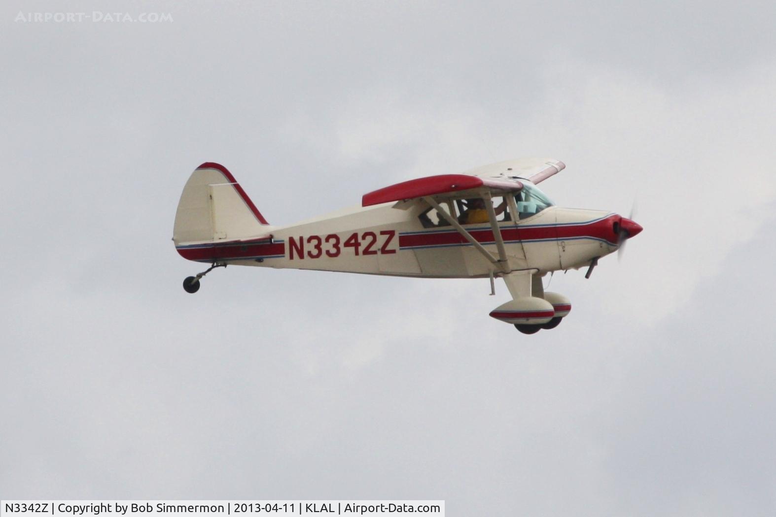 N3342Z, 1960 Piper PA-22-150 Tri-Pacer C/N 22-7282, Arriving at Lakeland, FL - Sun N Fun 2013