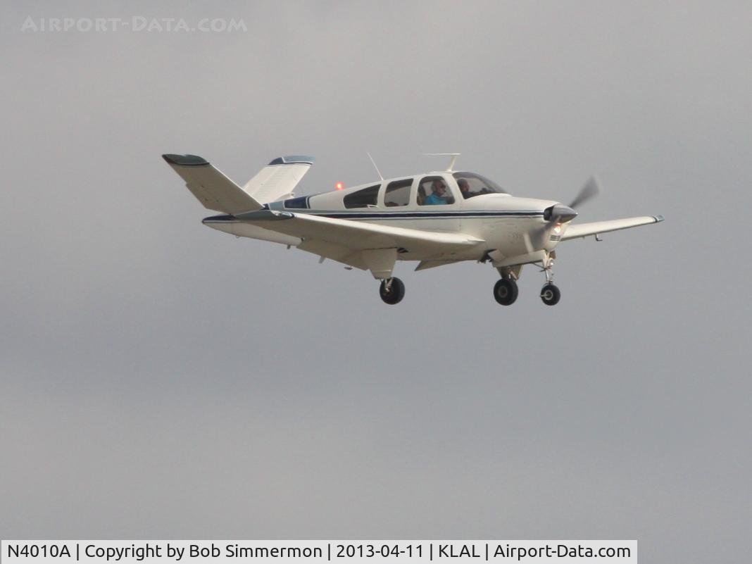 N4010A, 1970 Beech V35B Bonanza C/N D-9099, Arriving at Lakeland, FL - Sun N Fun 2013
