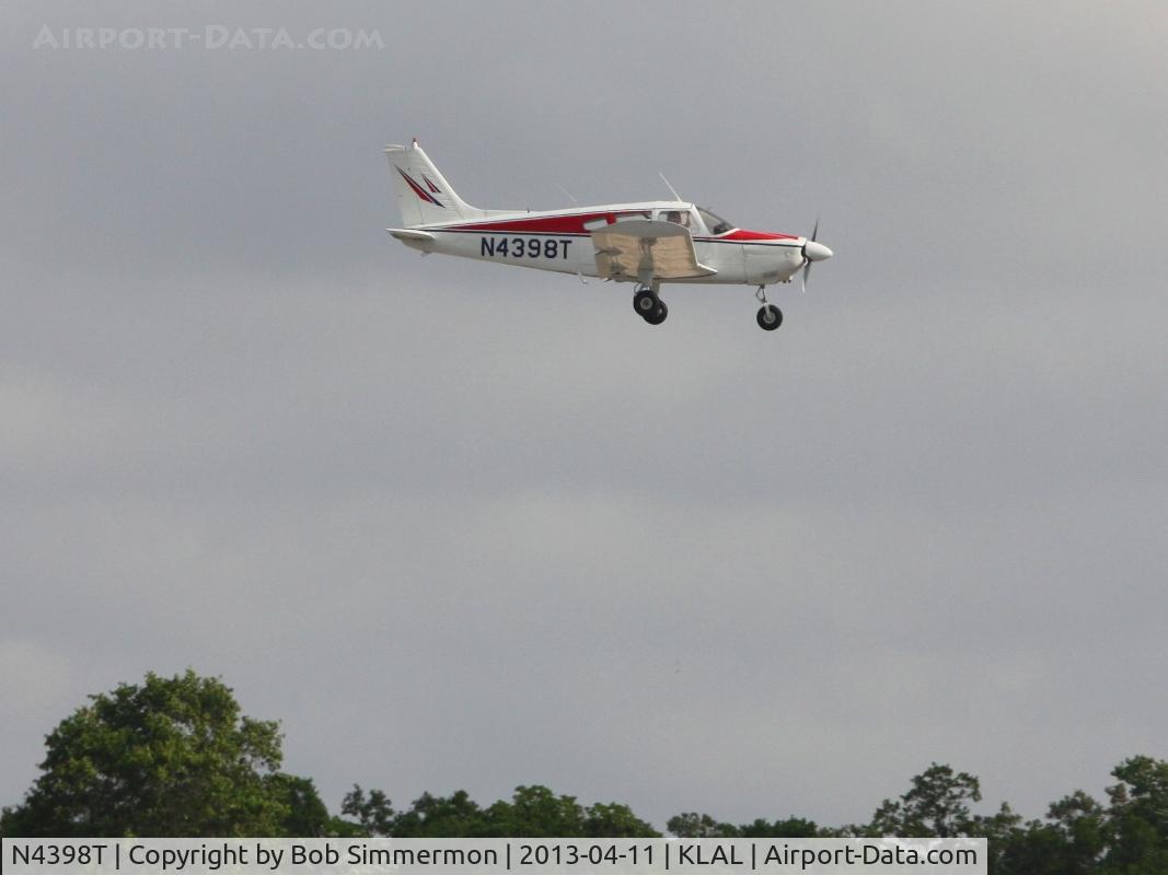 N4398T, 1972 Piper PA-28-180 C/N 28-7205158, Arriving at Lakeland, FL - Sun N Fun 2013