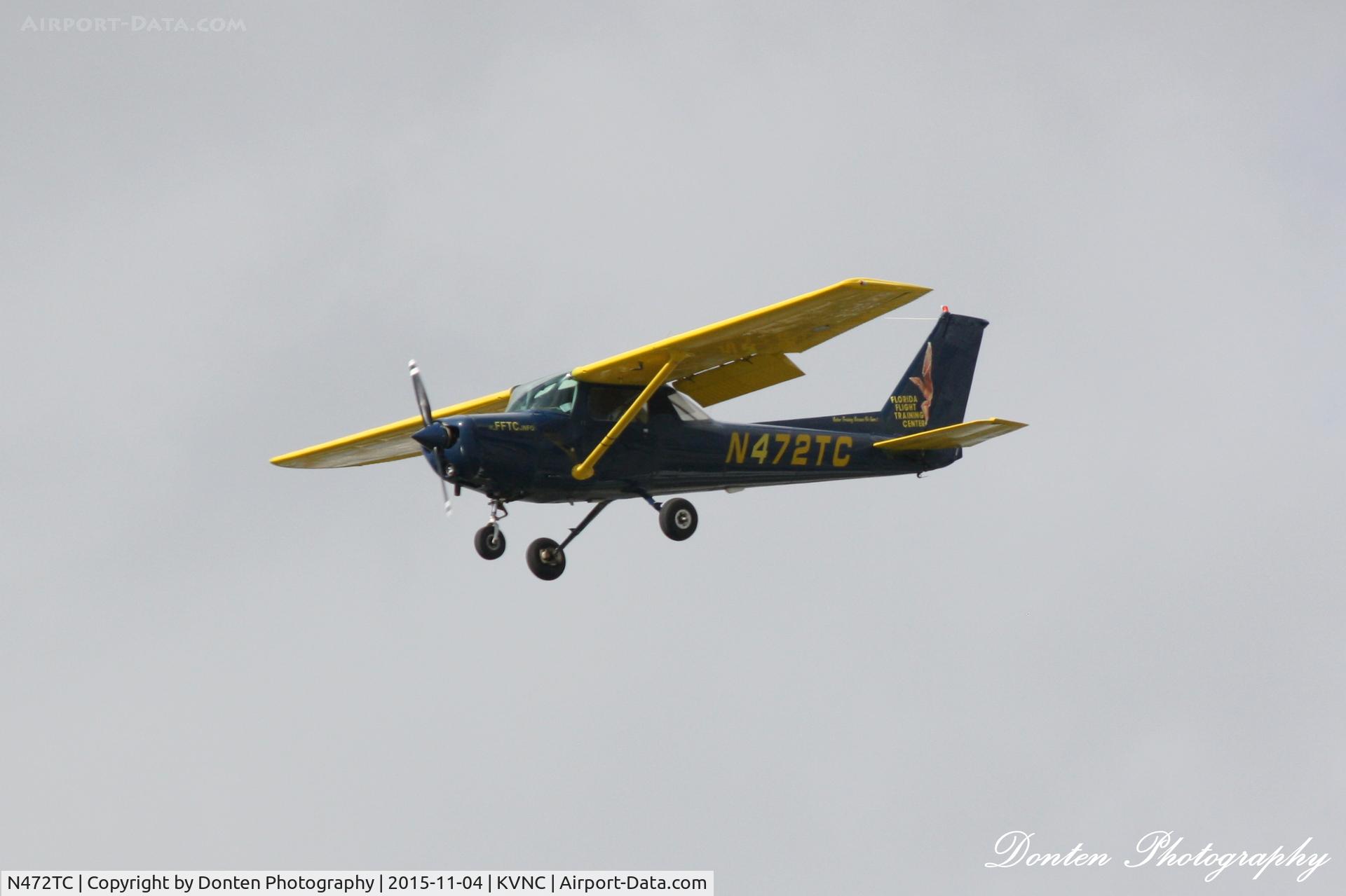 N472TC, 1977 Cessna 152 C/N 15279792, Cessna 152 (N472TC) on approach to Venice Municipal Airport