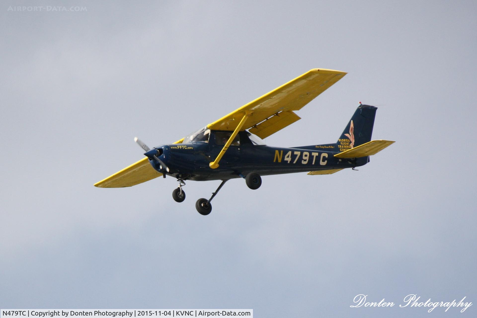 N479TC, 1978 Cessna 152 C/N 15281967, Cessna 152 (N479TC) on approach to Venice Municipal Airport