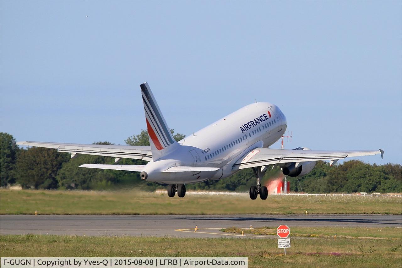F-GUGN, 2006 Airbus A318-111 C/N 2918, Airbus A318-111, Take off rwy 07R, Brest-Bretagne airport (LFRB-BES)