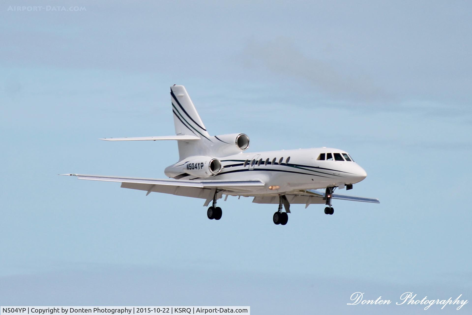 N504YP, Dassault-Breguet Falcon 50 C/N 170, Dassault Falcon 50 (N504YP) on approach to Sarasota-Bradenton International Airport