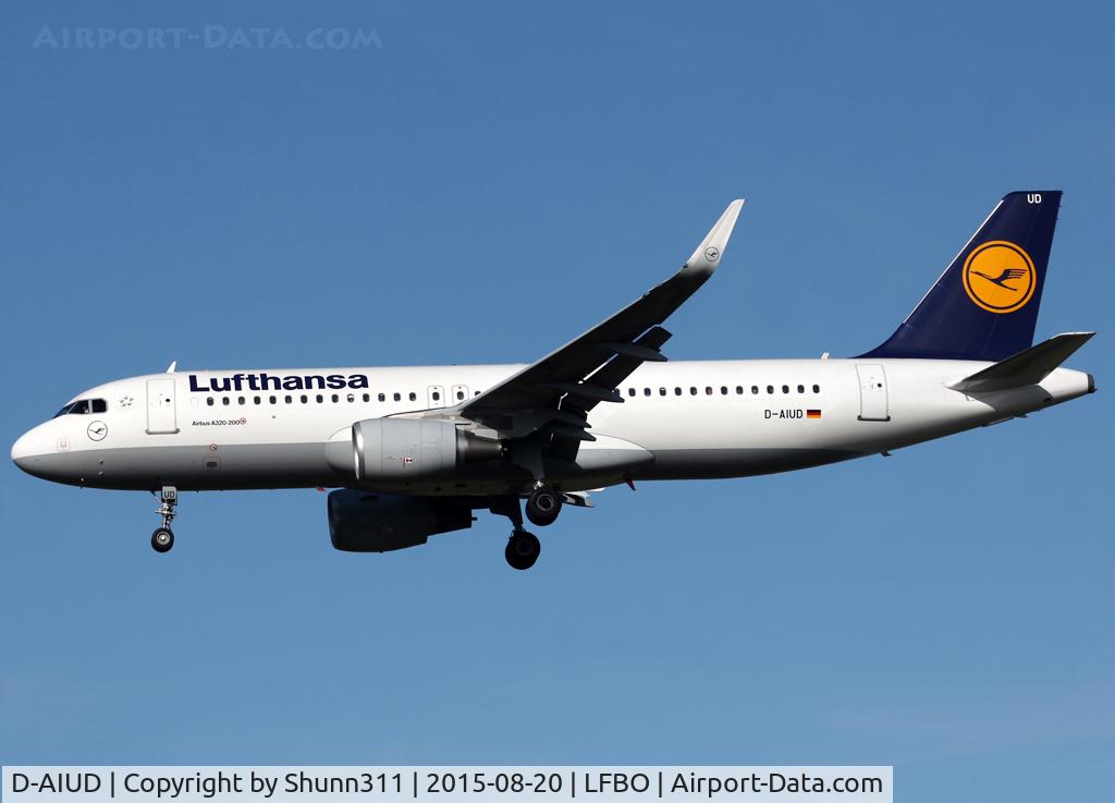 D-AIUD, 2014 Airbus A320-214 C/N 6033, Landing rwy 32L