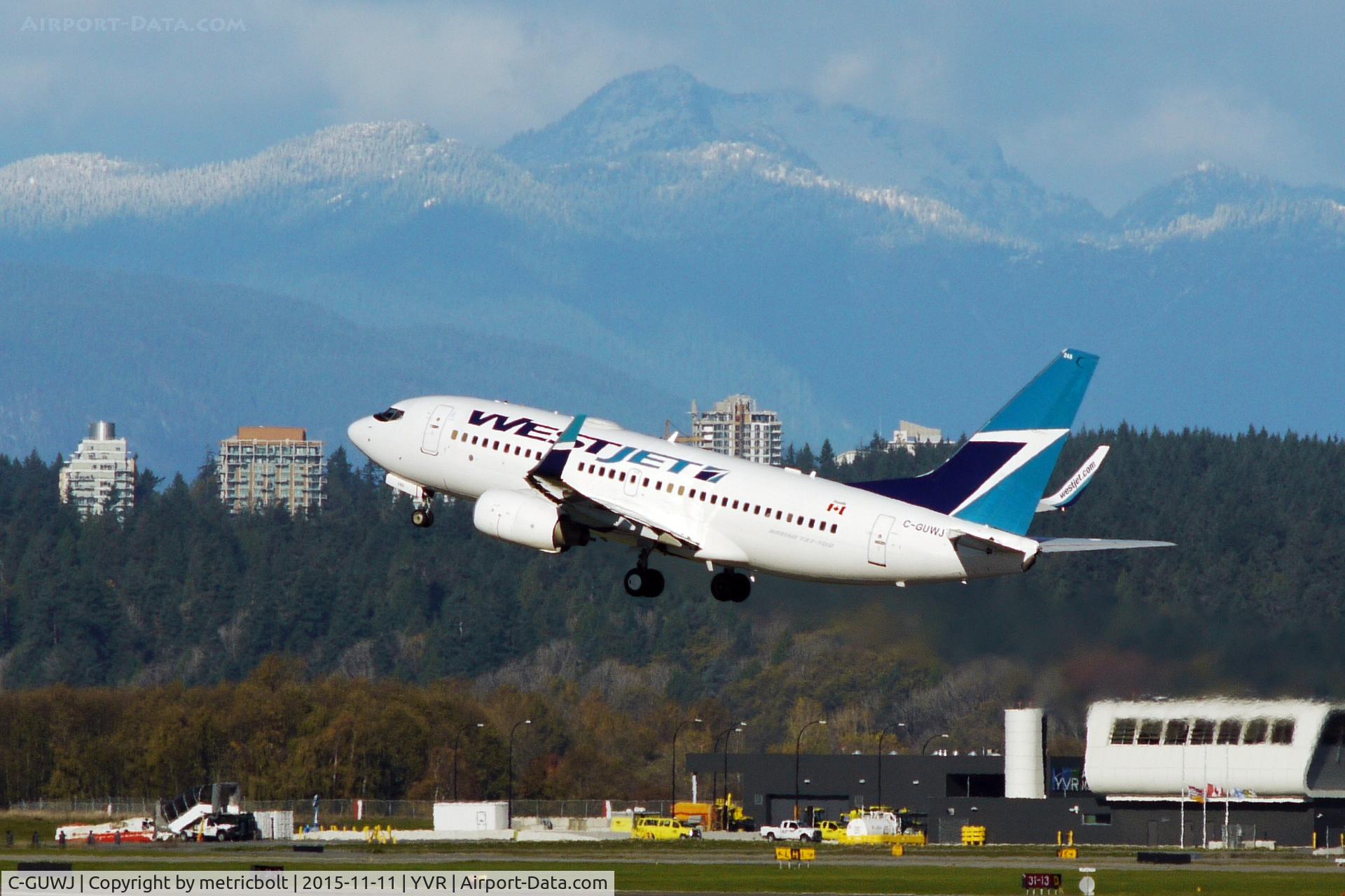 C-GUWJ, 2008 Boeing 737-7CT C/N 36422, Departure from YVR