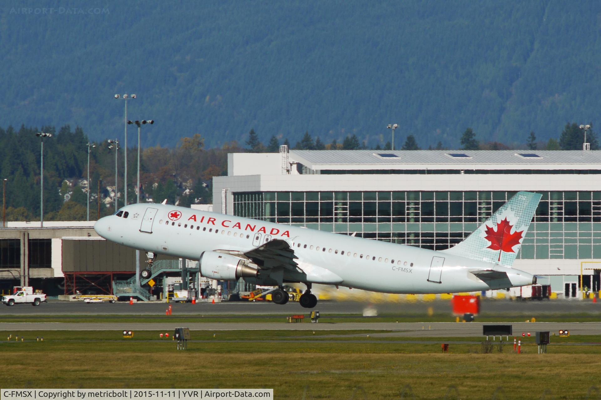 C-FMSX, 1992 Airbus A320-211 C/N 378, Departure from YVR