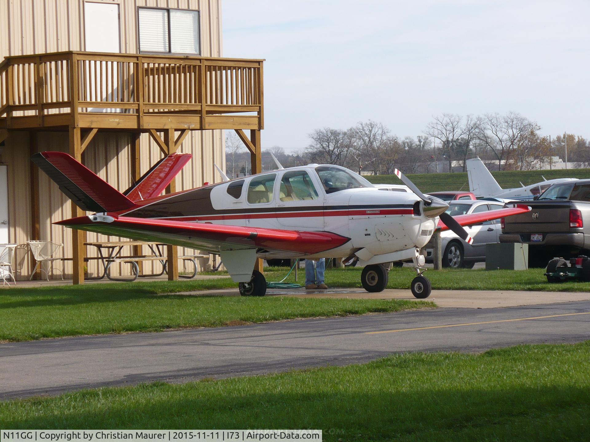 N11GG, 1959 Beech M35 Bonanza C/N D-6184, Beech M35 At Wash Station