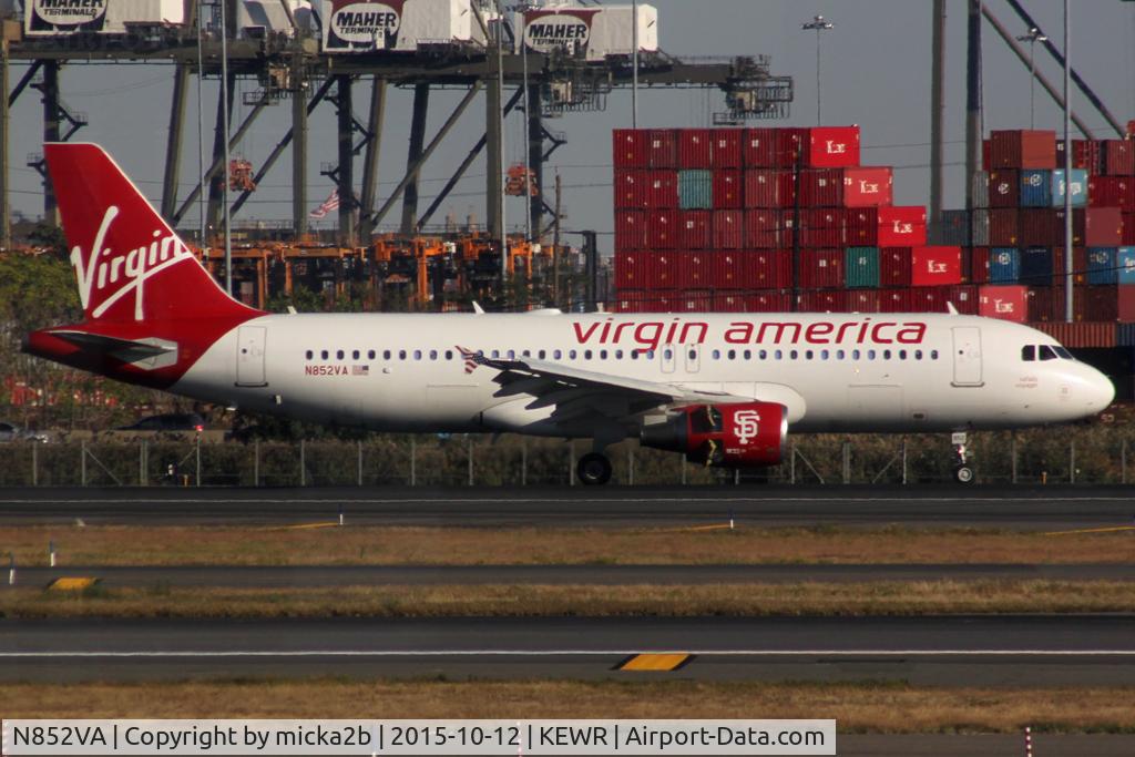 N852VA, 2012 Airbus A320-214 C/N 5004, Taxiing