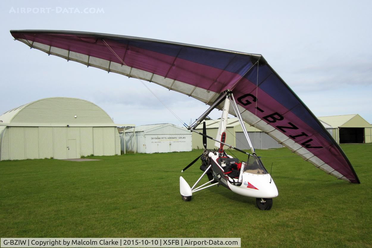 G-BZIW, 2000 Pegasus Quantum 15-912 C/N 7681, Pegasus Quantum 15-912 at Fishburn Airfield, October 10th 2013.
