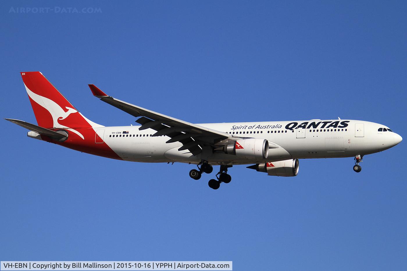 VH-EBN, 2010 Airbus A330-202 C/N 1094, finals to 21