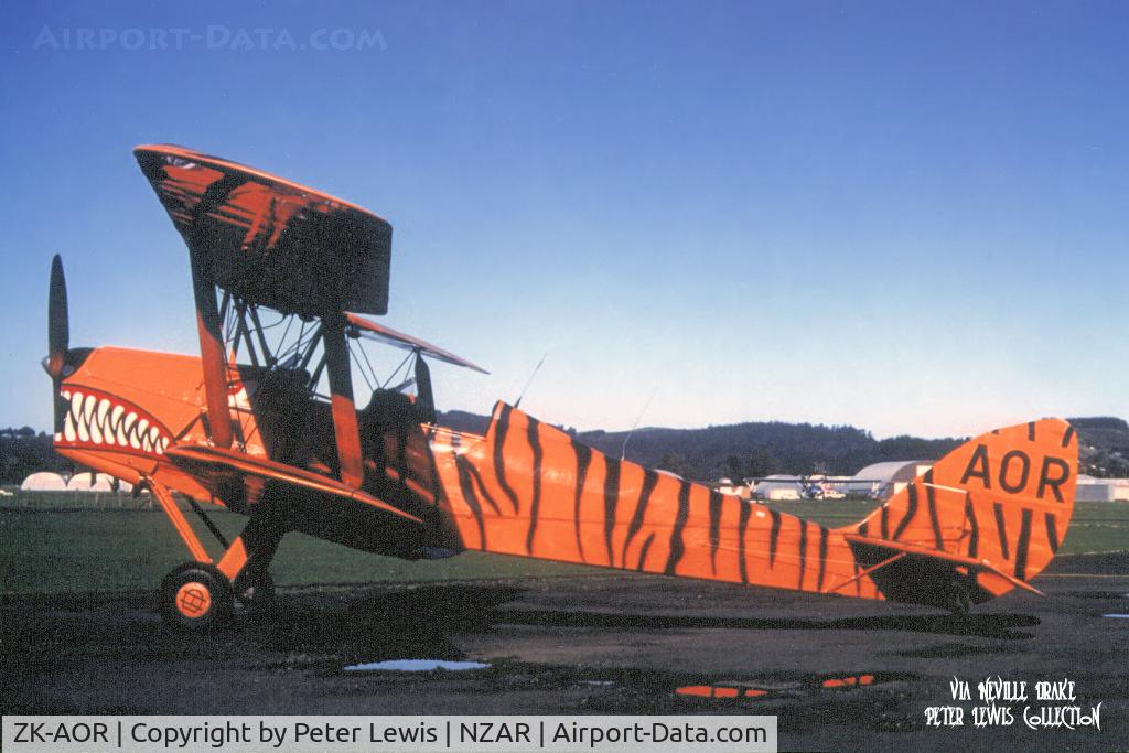 ZK-AOR, De Havilland DH-82A Tiger Moth II C/N LES3, I M Frazer, Auckland