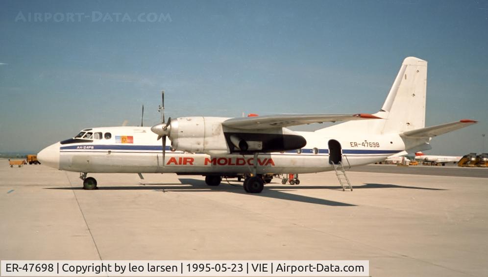 ER-47698, 1972 Antonov An-24RV C/N 27307605, Vienna  23.5.95