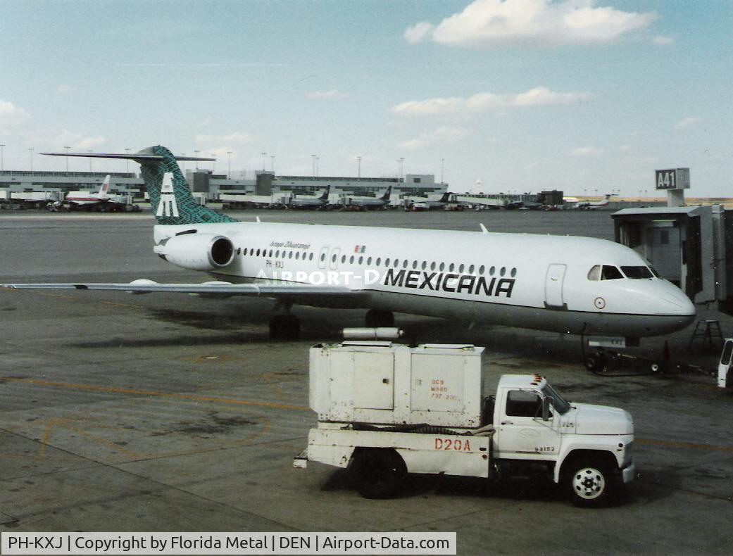 PH-KXJ, 1992 Fokker 100 (F-28-0100) C/N 11400, Mexicana at Denver