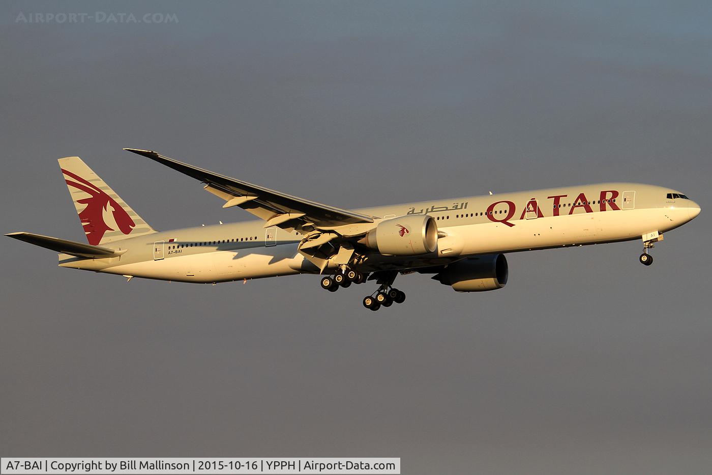 A7-BAI, 2008 Boeing 777-3DZ/ER C/N 36095, finals to 21