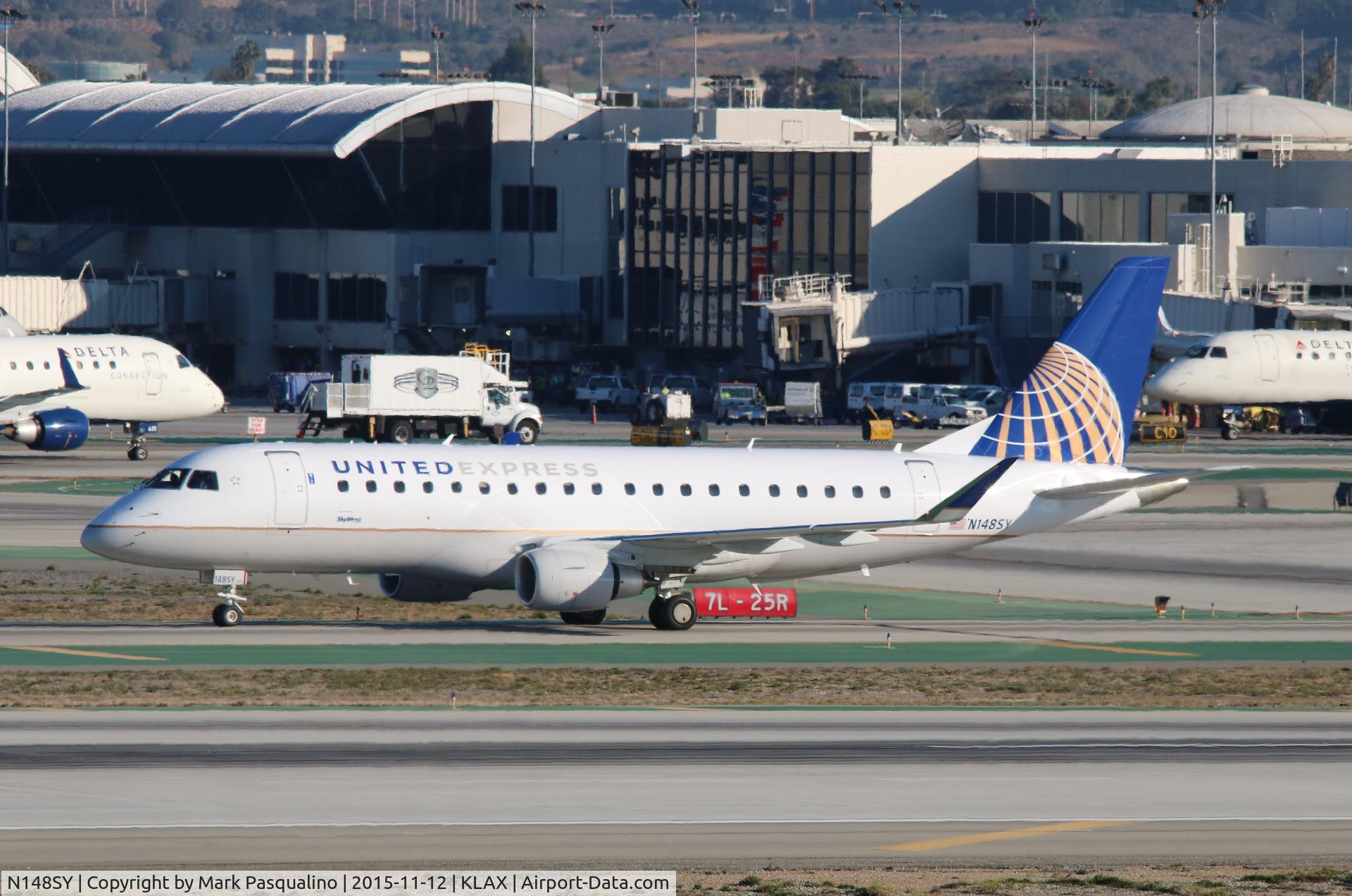 N148SY, 2015 Embraer 175LR (ERJ-170-200LR) C/N 17000492, ERJ 170-200 LR