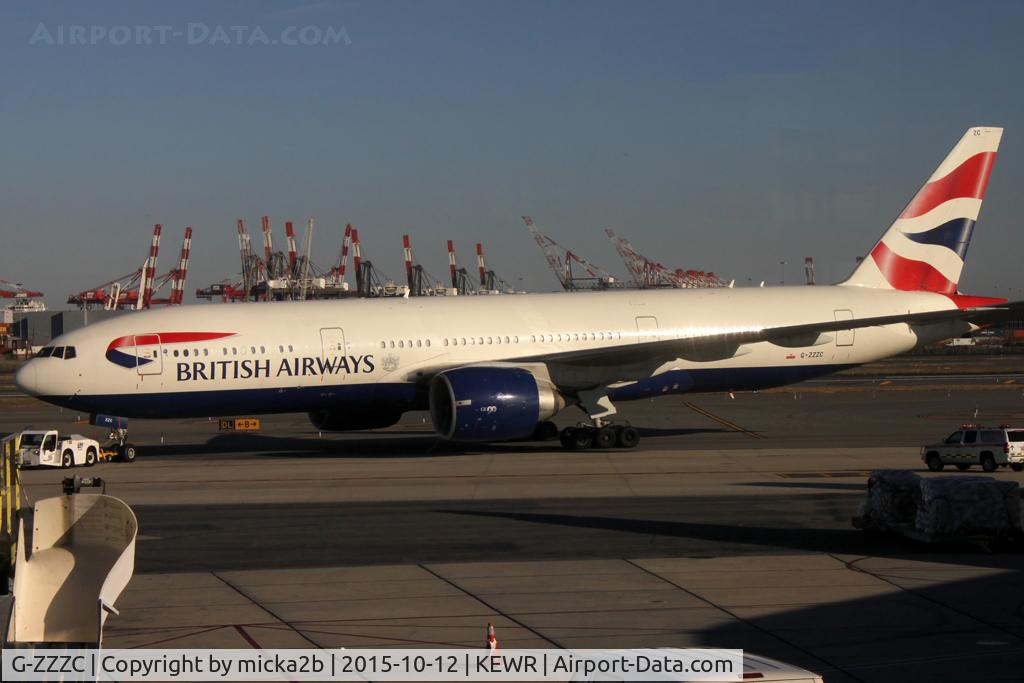 G-ZZZC, 1995 Boeing 777-236 C/N 27107, Taxiing. Scrapped in january 2020.