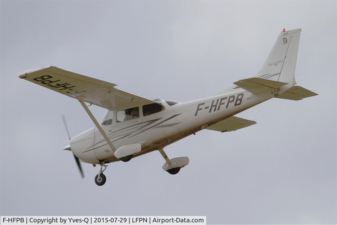 F-HFPB, 2007 Cessna 172S Skyhawk SP C/N 172S10637, Cessna 172-S Skyhawk, Short approach rwy 25R, Toussus-Le-Noble airport (LFPN-TNF)