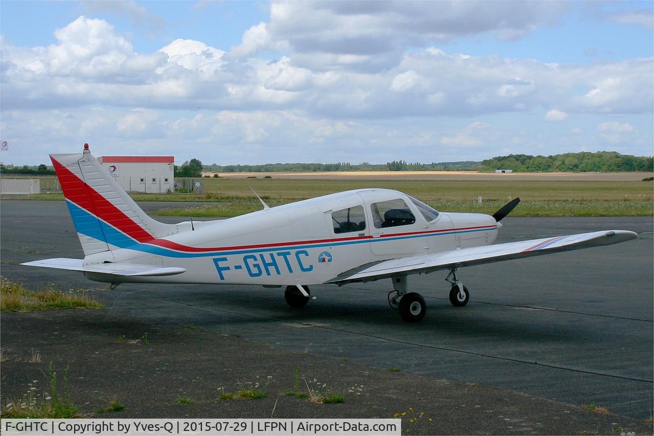 F-GHTC, Piper PA-28-161 Cadet C/N 28-41011, Piper PA-28-161 Warrior II, Parking area, Toussus-Le-Noble airport (LFPN-TNF)