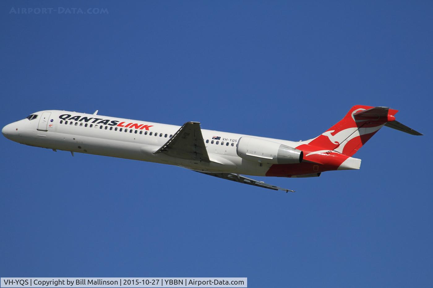 VH-YQS, 2004 Boeing 717-2BL C/N 55178, away from 01