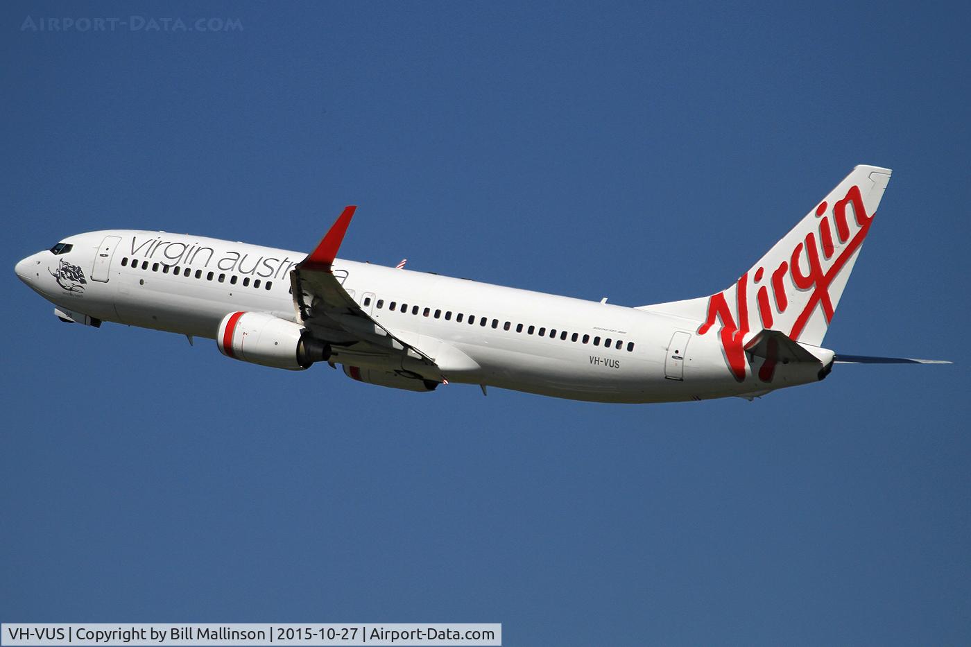 VH-VUS, 2009 Boeing 737-8FE C/N 36607, away off 01