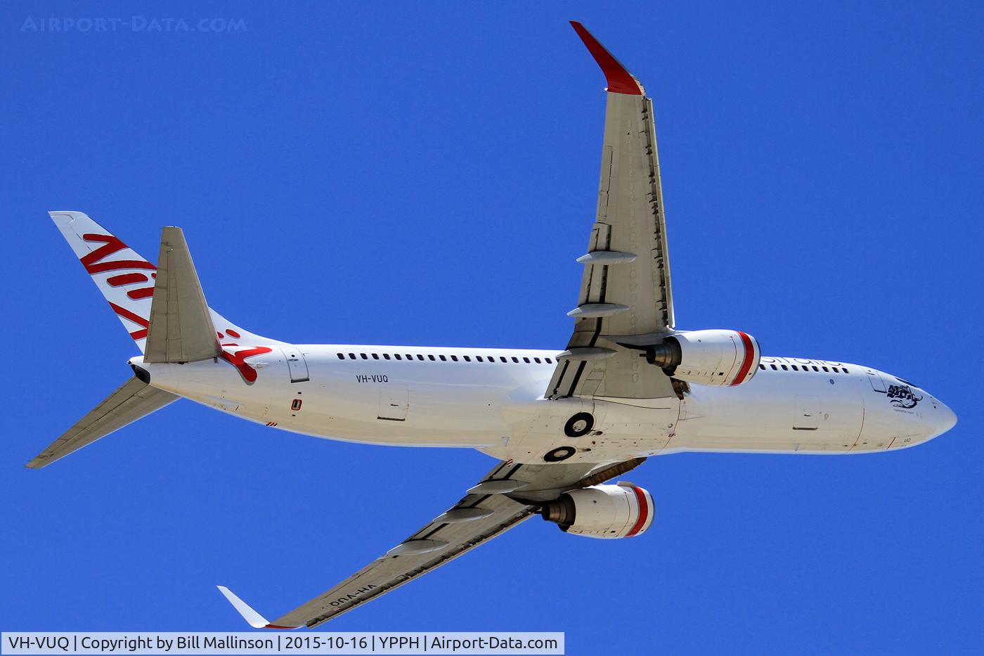 VH-VUQ, 2008 Boeing 737-8FE C/N 36605, away from 24
ex ZK-PBL