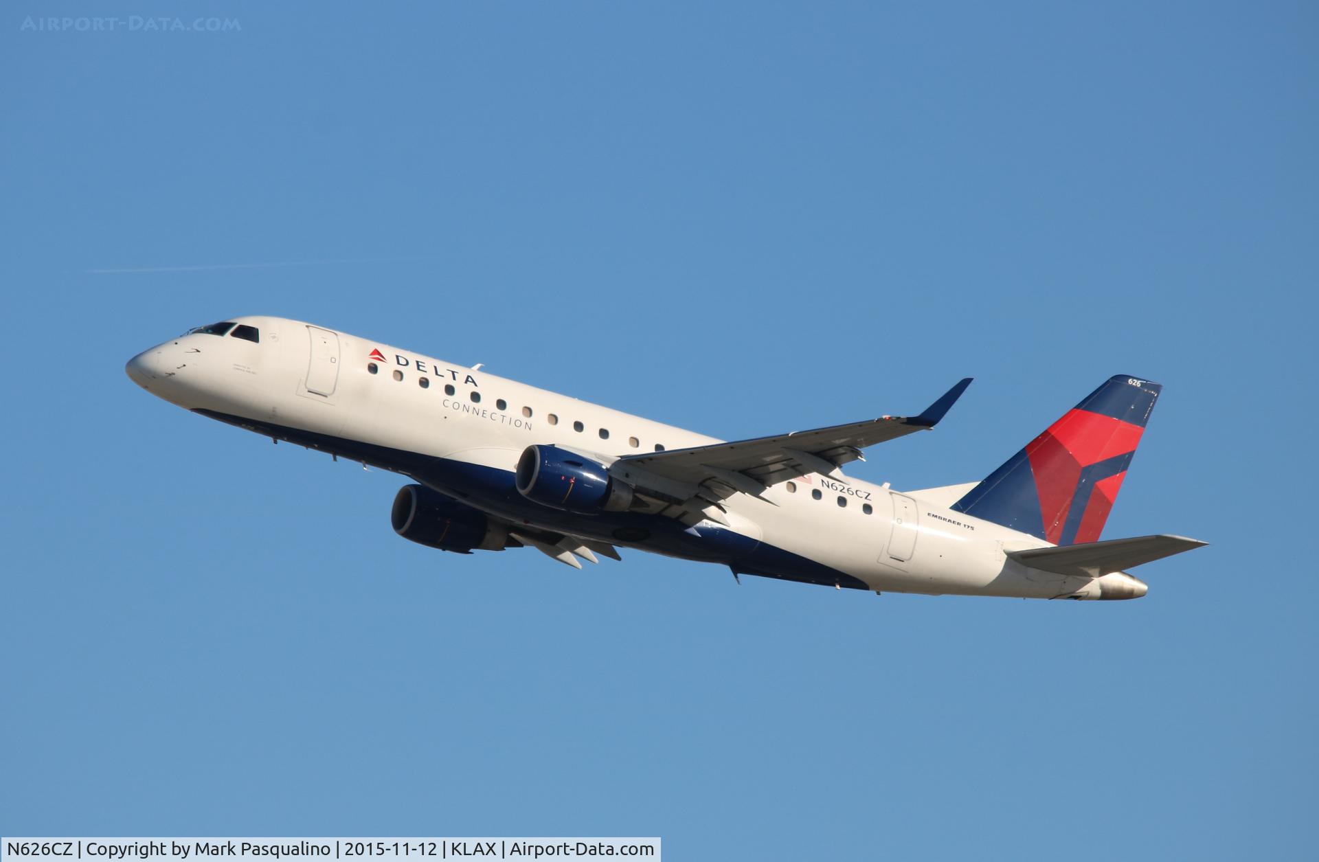 N626CZ, 2008 Embraer 175LR (ERJ-170-200LR) C/N 17000226, ERJ 170-200 LR