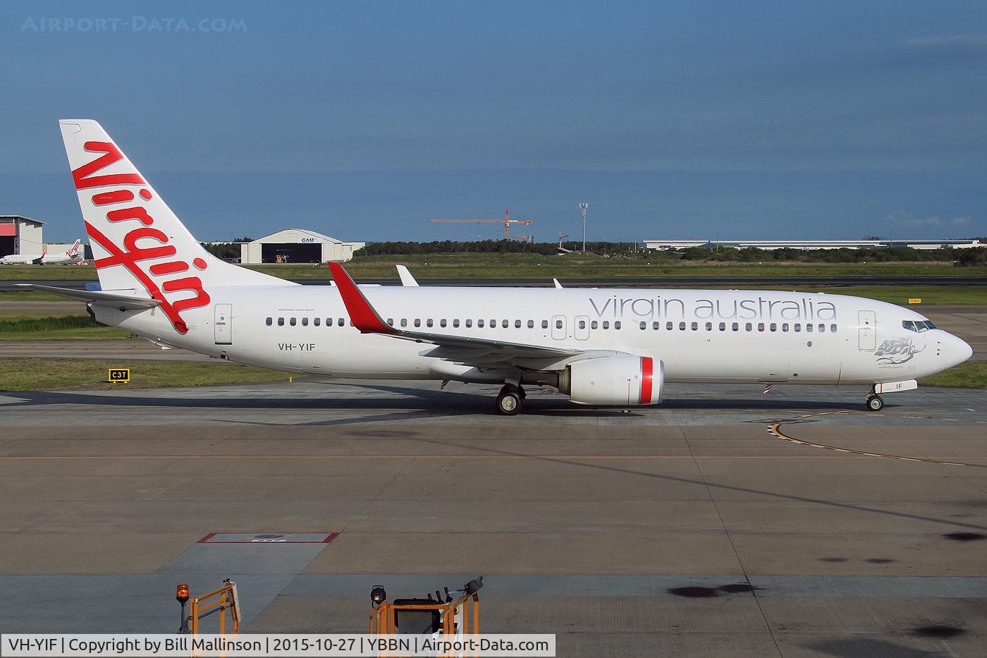 VH-YIF, 2012 Boeing 737-8FE C/N 38710, taxiing to 01