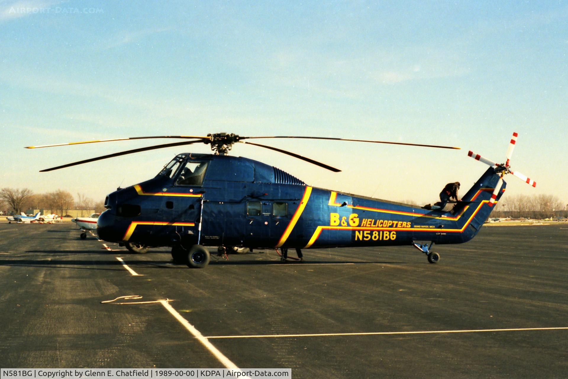 N581BG, Sikorsky S-58DT C/N 581487, Just found the negative, don't know whatever happened to the photo.  Was built as HUS-1 USN BuNo 149385.